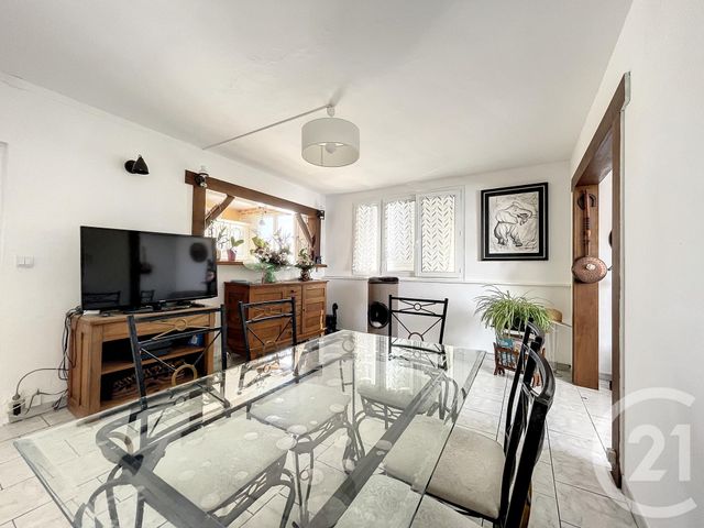 Appartement F5 à vendre - 5 pièces - 87.2 m2 - STE GENEVIEVE DES BOIS - 91 - ILE-DE-FRANCE - Century 21 Cl Immo