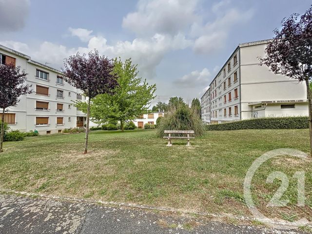 Appartement F4 à vendre - 4 pièces - 66.94 m2 - STE GENEVIEVE DES BOIS - 91 - ILE-DE-FRANCE - Century 21 Cl Immo