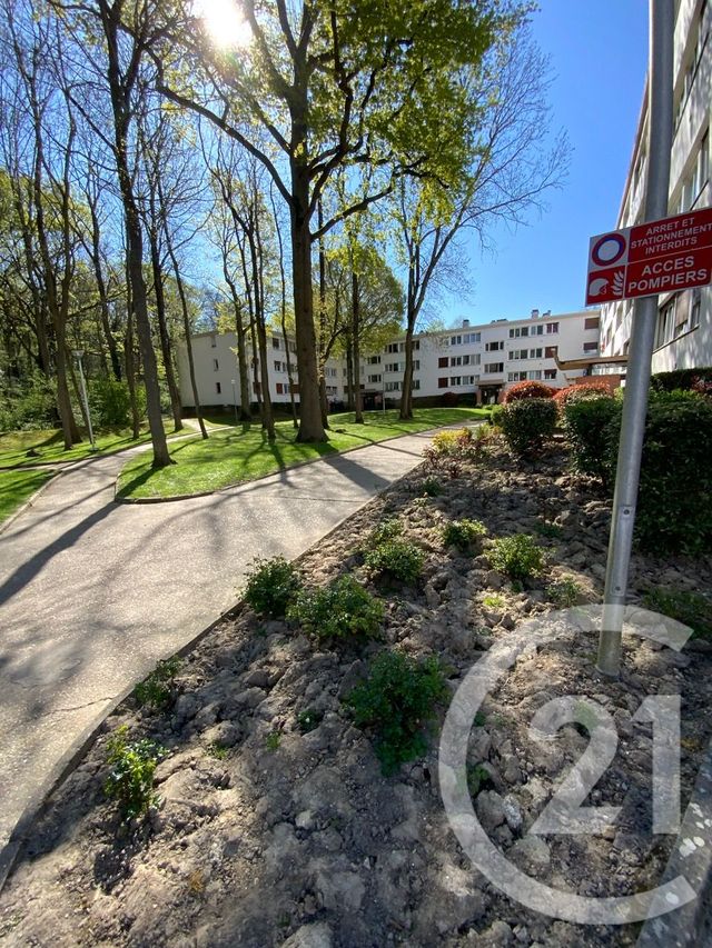 Appartement F3 à vendre - 3 pièces - 77.48 m2 - ST MICHEL SUR ORGE - 91 - ILE-DE-FRANCE - Century 21 Cl Immo