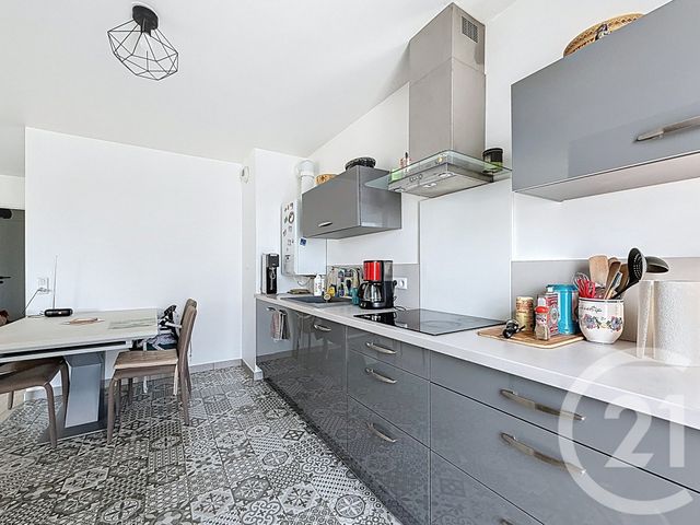 Appartement à vendre - 3 pièces - 59.44 m2 - LONGPONT SUR ORGE - 91 - ILE-DE-FRANCE - Century 21 Cl Immo