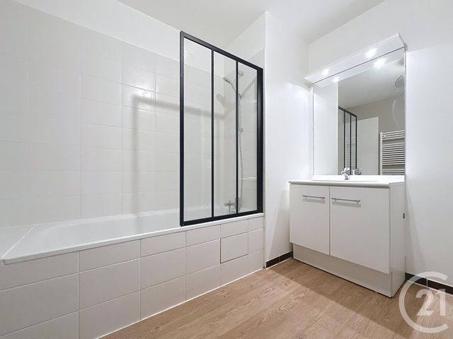 Appartement F4 à vendre - 4 pièces - 70.98 m2 - FLEURY MEROGIS - 91 - ILE-DE-FRANCE - Century 21 Cl Immo