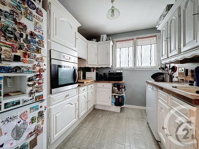 Appartement F5 à vendre - 5 pièces - 80.75 m2 - ST MICHEL SUR ORGE - 91 - ILE-DE-FRANCE - Century 21 Cl Immo