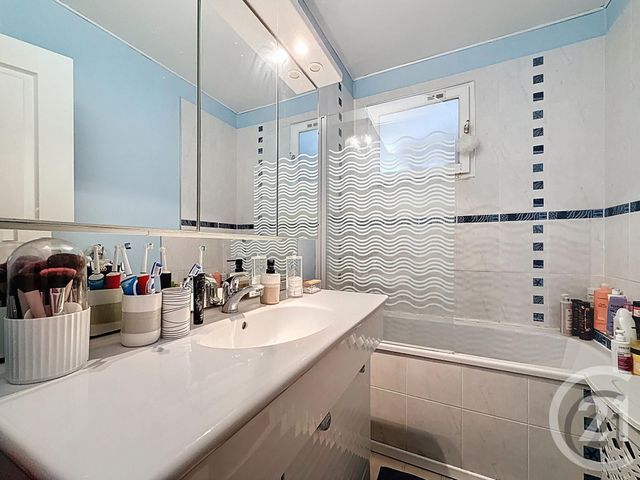 Appartement F5 à vendre - 5 pièces - 80.75 m2 - ST MICHEL SUR ORGE - 91 - ILE-DE-FRANCE - Century 21 Cl Immo