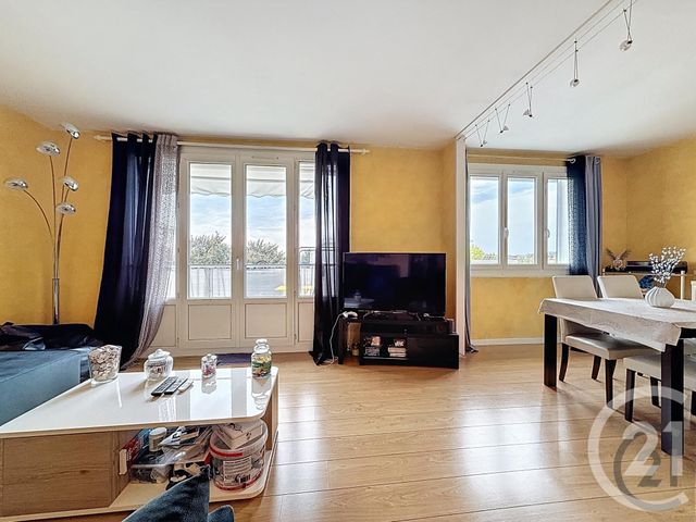 Appartement F5 à vendre - 5 pièces - 80.75 m2 - ST MICHEL SUR ORGE - 91 - ILE-DE-FRANCE - Century 21 Cl Immo