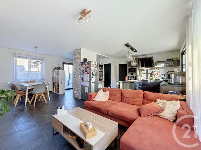 Maison 5 pièces 93 m² · à Sainte-Geneviève-des-Bois · 93 m² · 343 000 €