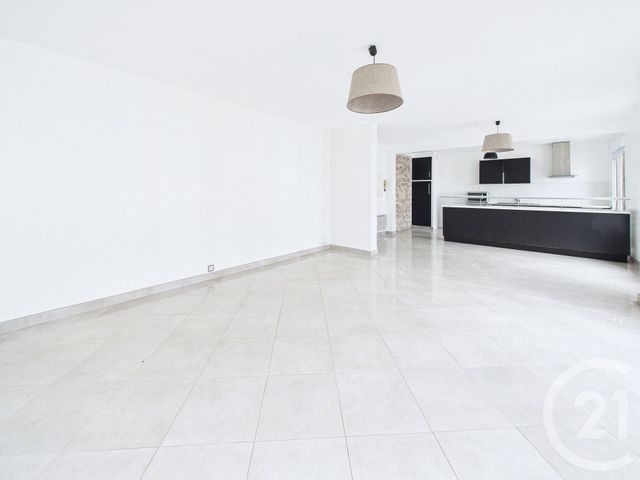 Appartement F3 à vendre - 4 pièces - 81.9 m2 - STE GENEVIEVE DES BOIS - 91 - ILE-DE-FRANCE - Century 21 Cl Immo