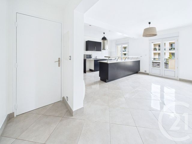 Appartement F3 à vendre - 4 pièces - 81.9 m2 - STE GENEVIEVE DES BOIS - 91 - ILE-DE-FRANCE - Century 21 Cl Immo