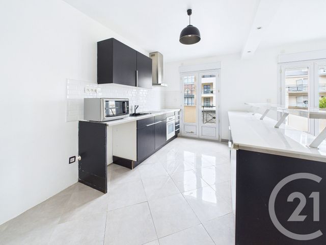 Appartement F3 à vendre - 4 pièces - 81.9 m2 - STE GENEVIEVE DES BOIS - 91 - ILE-DE-FRANCE - Century 21 Cl Immo