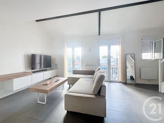 Afficher la photo en grand Appartement F2 à louer - 2 pièces - 40.0 m2 - STE GENEVIEVE DES BOIS - 91 - ILE-DE-FRANCE - Century 21 Cl Immo