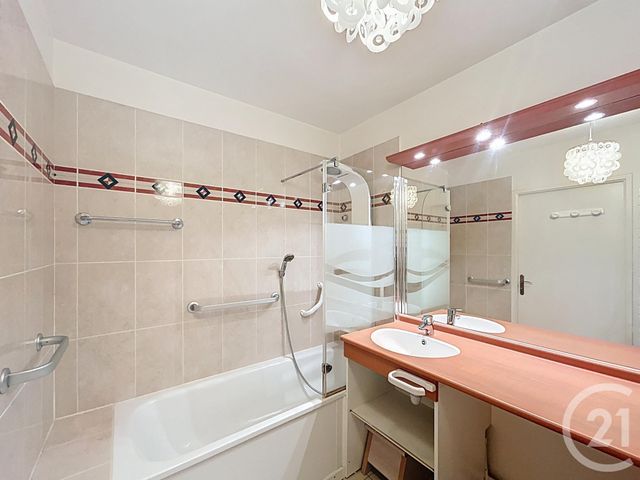 Appartement F3 à vendre - 3 pièces - 59.79 m2 - STE GENEVIEVE DES BOIS - 91 - ILE-DE-FRANCE - Century 21 Cl Immo