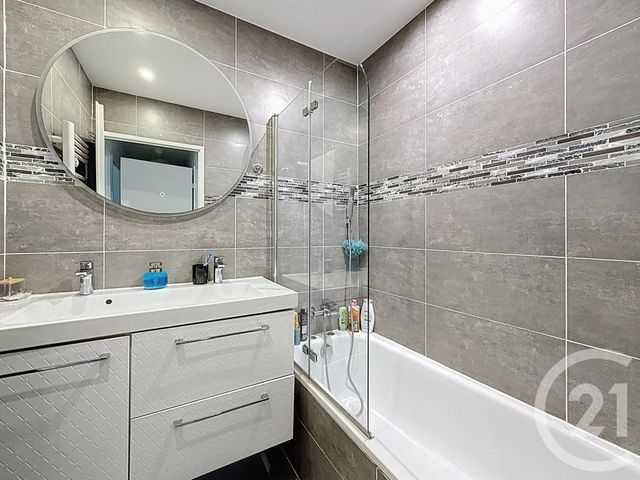 Appartement F3 à vendre - 4 pièces - 62.3 m2 - LONGPONT SUR ORGE - 91 - ILE-DE-FRANCE - Century 21 Cl Immo