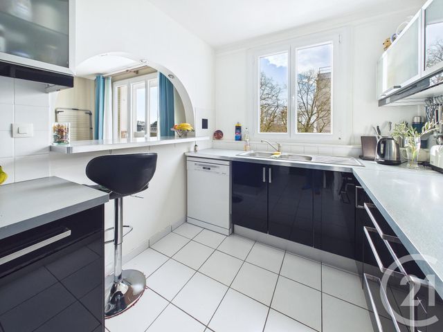 Appartement F3 à vendre - 3 pièces - 61.6 m2 - STE GENEVIEVE DES BOIS - 91 - ILE-DE-FRANCE - Century 21 Cl Immo