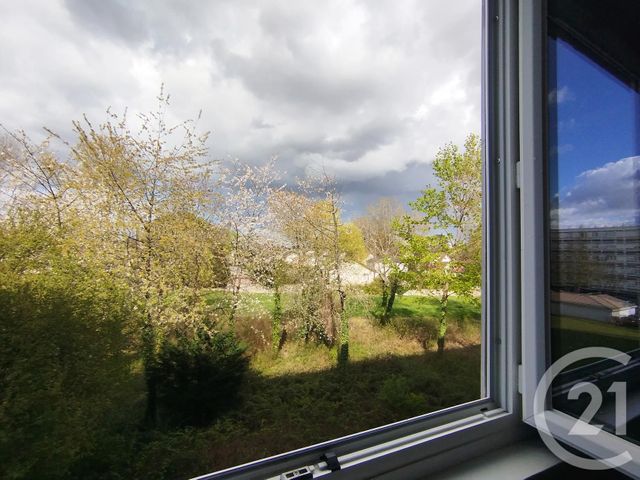 Appartement F3 à vendre - 3 pièces - 61.6 m2 - STE GENEVIEVE DES BOIS - 91 - ILE-DE-FRANCE - Century 21 Cl Immo