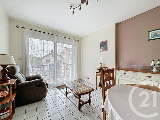 Appartement F2 à vendre STE GENEVIEVE DES BOIS
