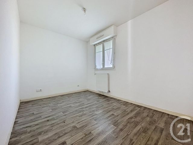 Appartement F3 à vendre - 3 pièces - 63.17 m2 - VILLABE - 91 - ILE-DE-FRANCE - Century 21 Cl Immo
