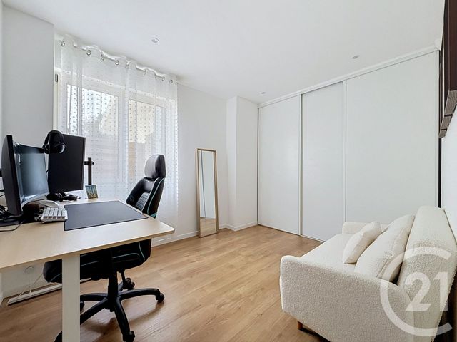 Appartement F4 à vendre - 4 pièces - 85.54 m2 - MONTLHERY - 91 - ILE-DE-FRANCE - Century 21 Cl Immo